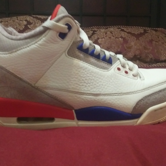Jordan 3's "Knicks" - Picture 1 of 5